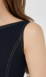 モデル：163cm（着用サイズ：FREE　着用カラー：IND）