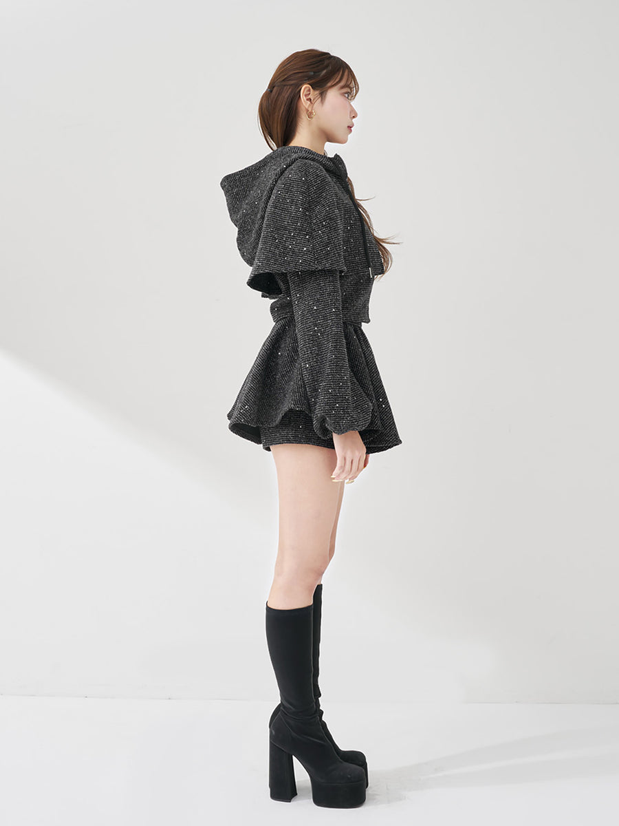 モデル：163cm（着用サイズ：FREE　着用カラー：BLK）