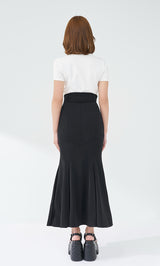 モデル：163cm（着用サイズ：FREE　着用カラー：BLK）