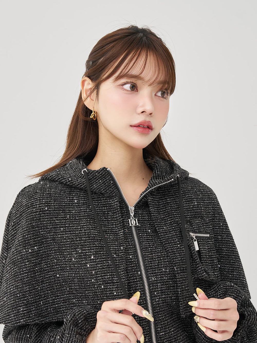 モデル：163cm（着用サイズ：FREE　着用カラー：BLK）