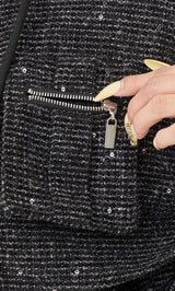 モデル：163cm（着用サイズ：FREE　着用カラー：BLK）