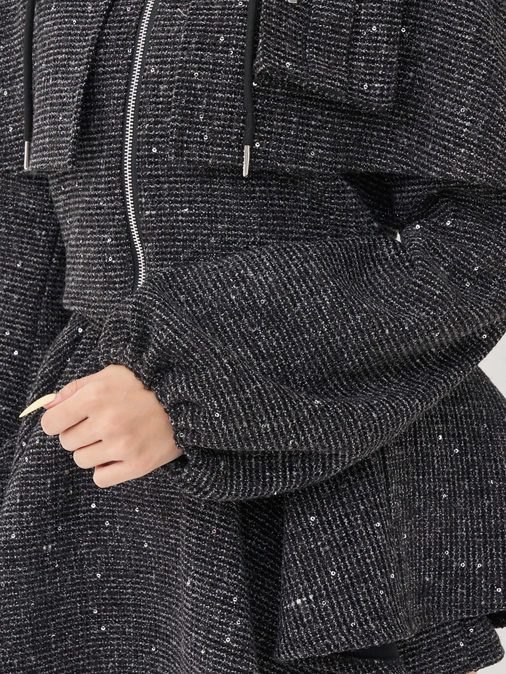 モデル：163cm（着用サイズ：FREE　着用カラー：BLK）