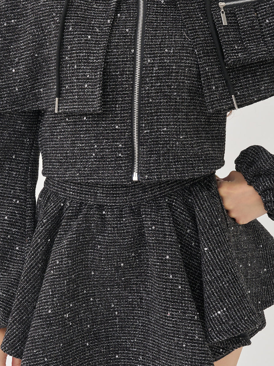 モデル：163cm（着用サイズ：FREE　着用カラー：BLK）