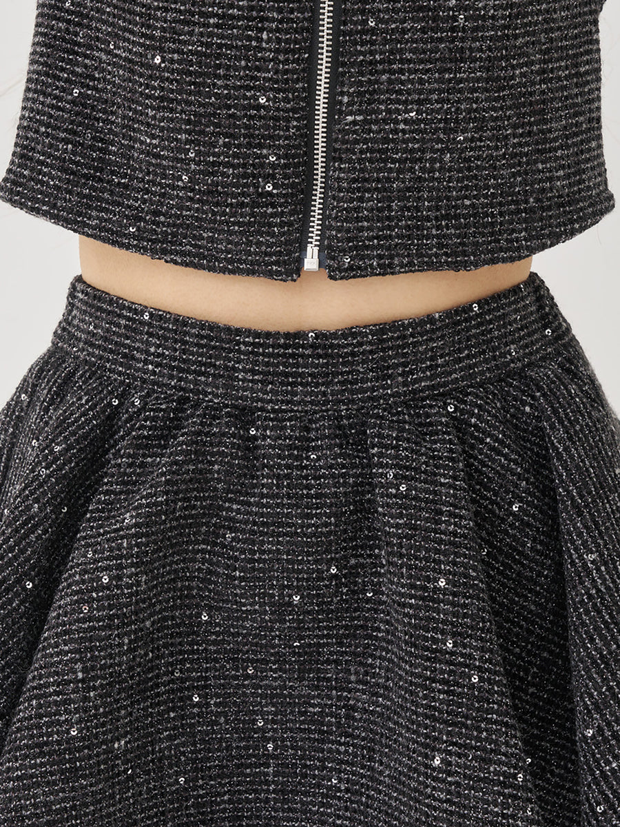 モデル：163cm（着用サイズ：FREE　着用カラー：BLK）