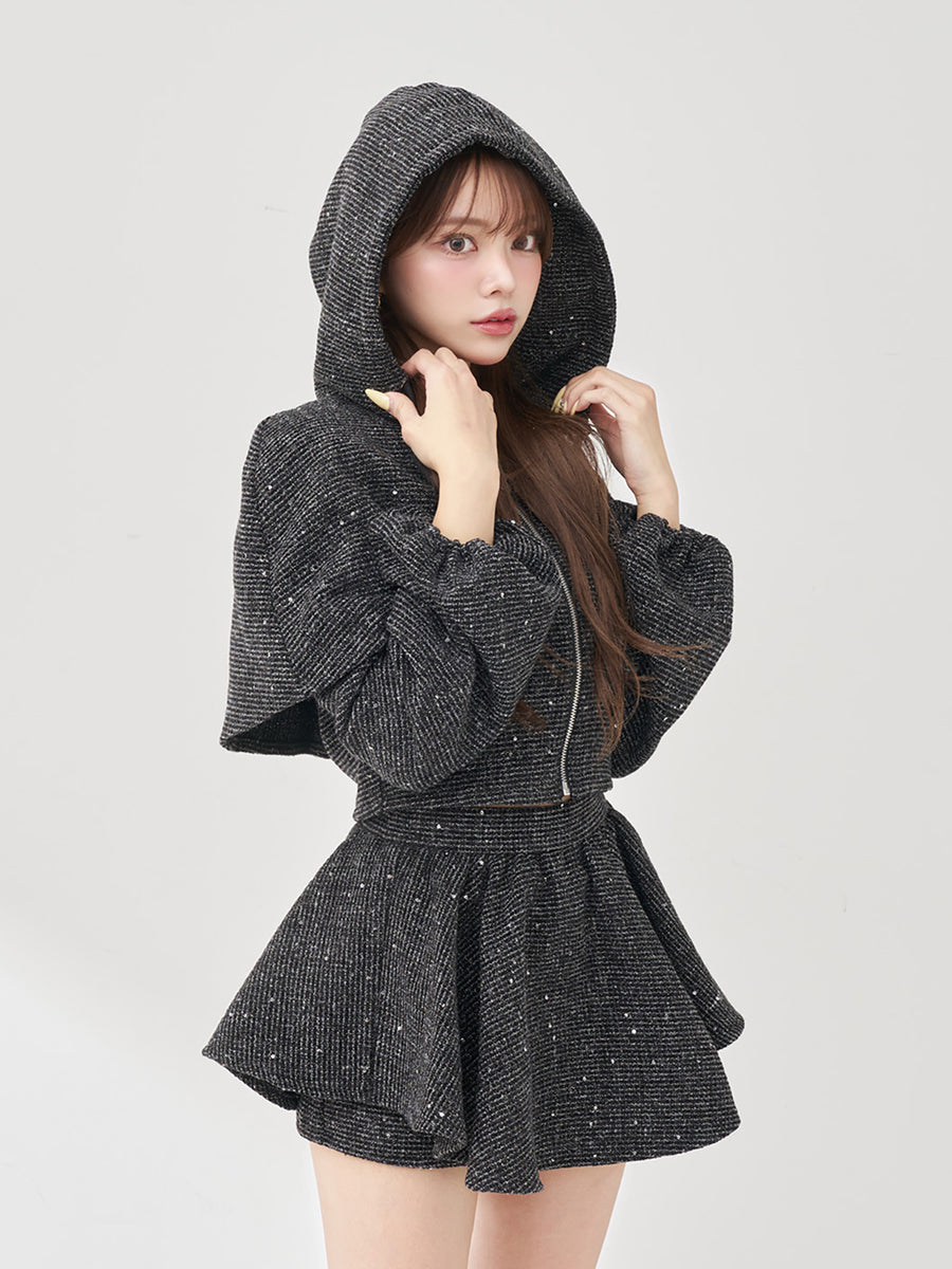 モデル：163cm（着用サイズ：FREE　着用カラー：BLK）