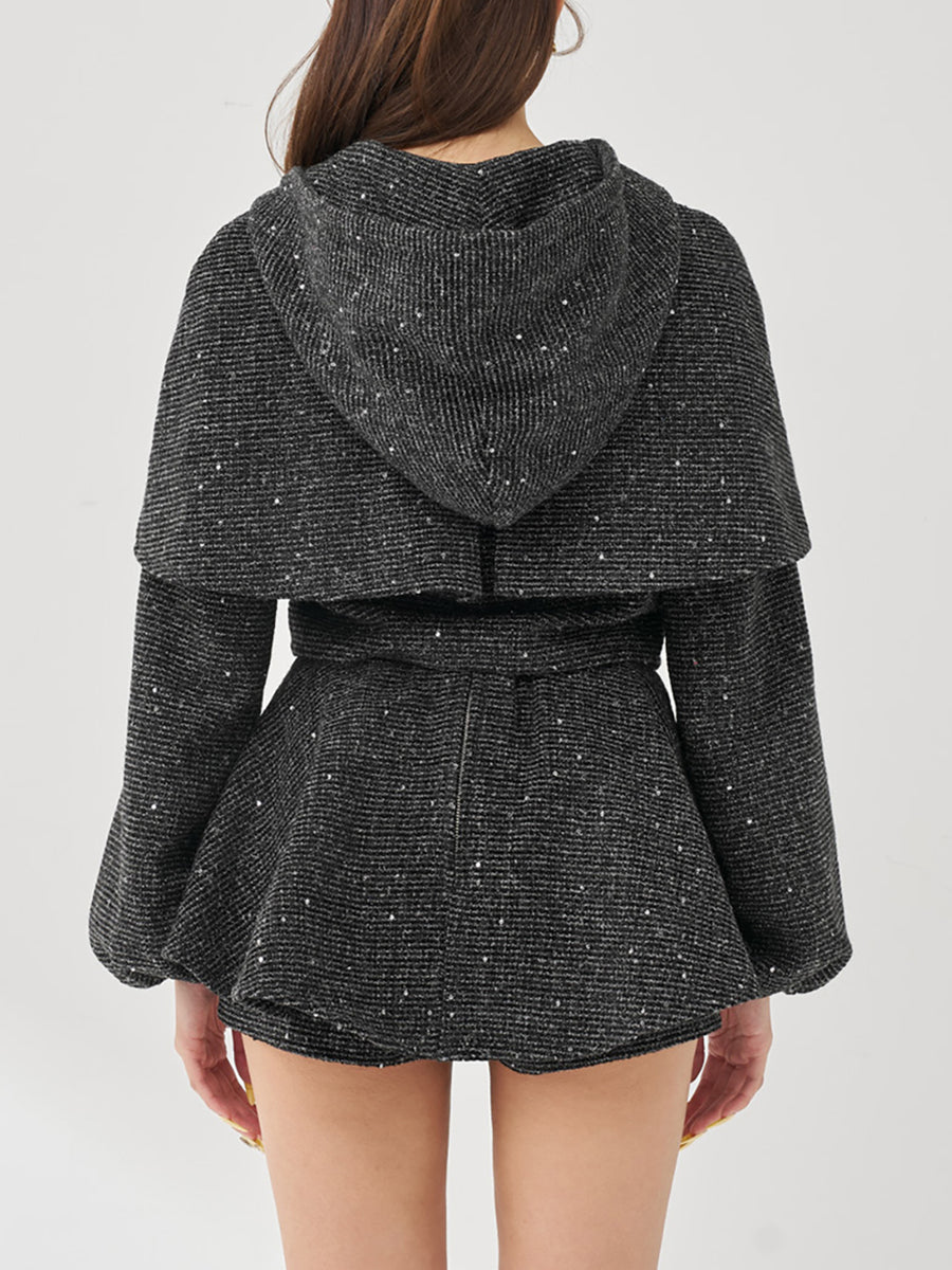 モデル：163cm（着用サイズ：FREE　着用カラー：BLK）