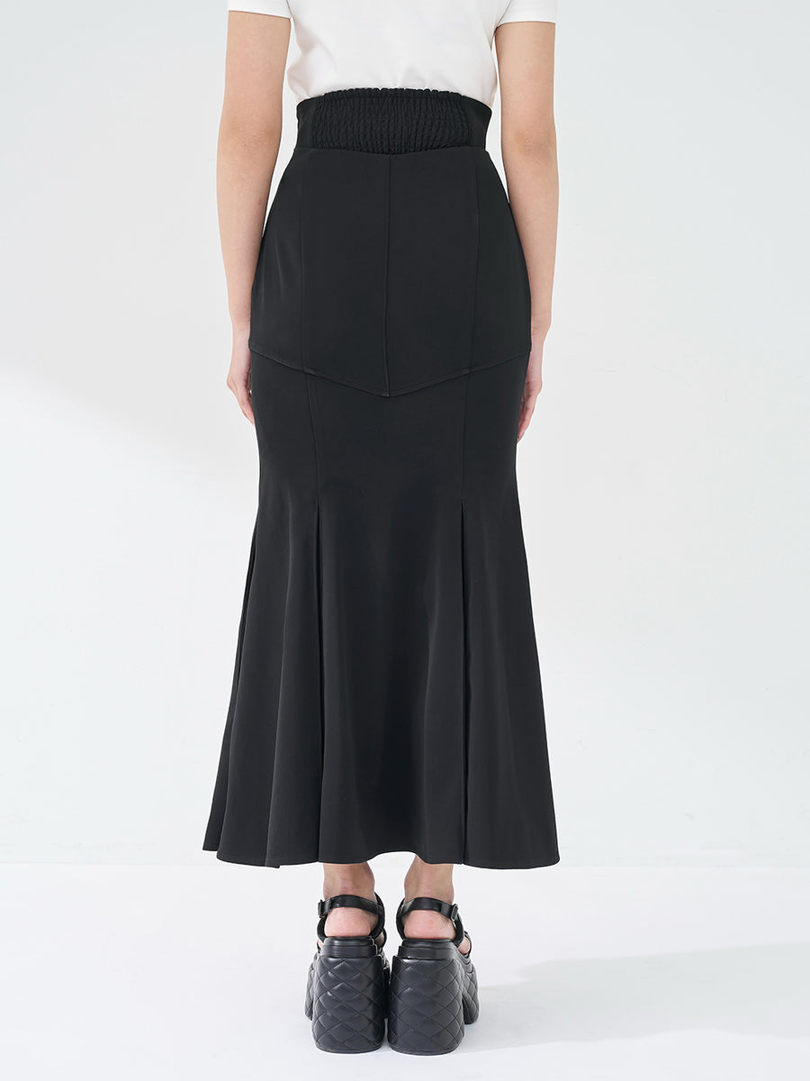 モデル：163cm（着用サイズ：FREE　着用カラー：BLK）