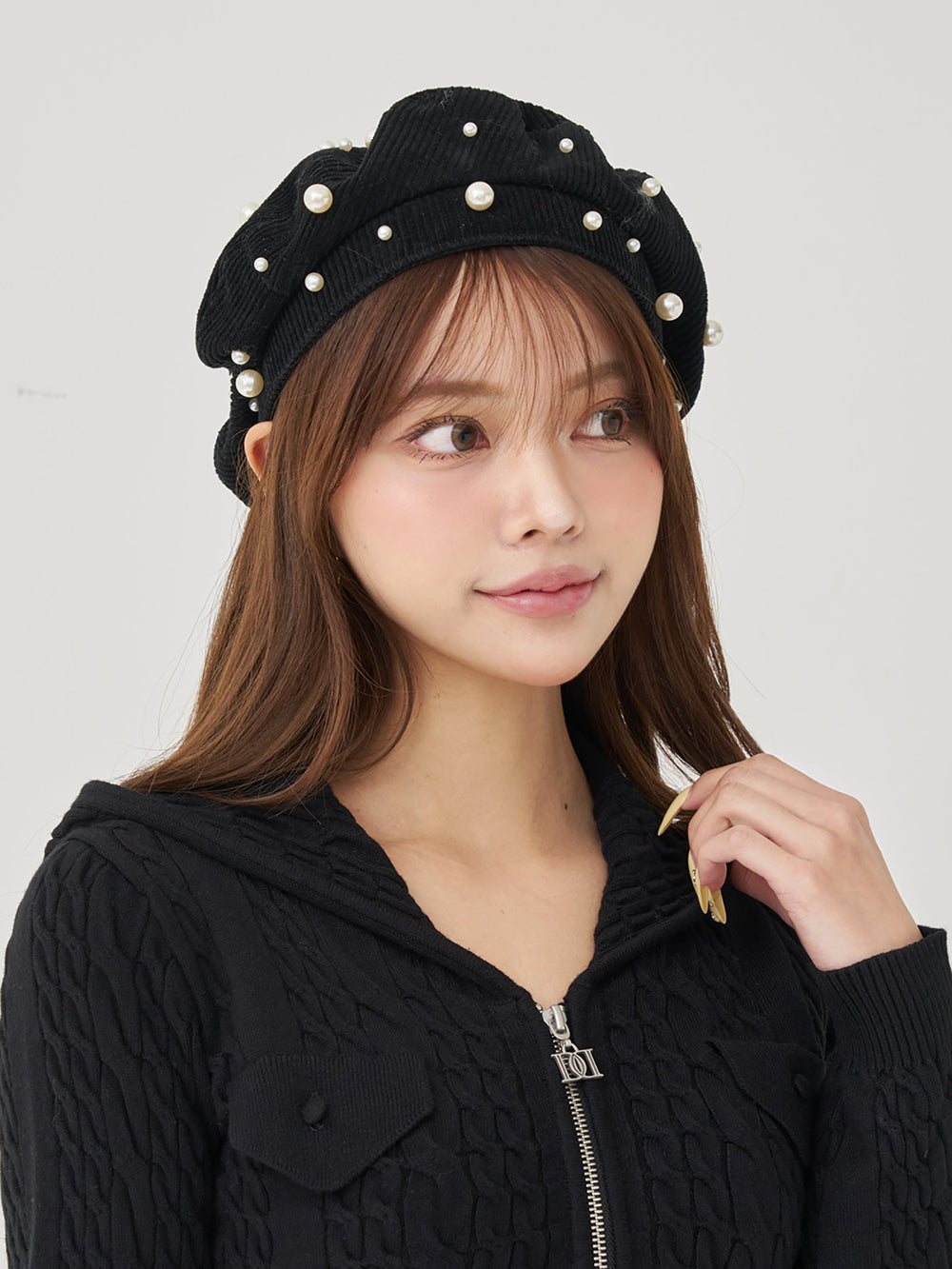 モデル：163cm（着用サイズ：FREE　着用カラー：BLK）