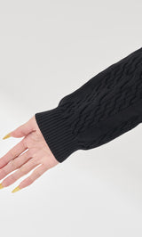 モデル：163cm（着用サイズ：FREE　着用カラー：BLK）