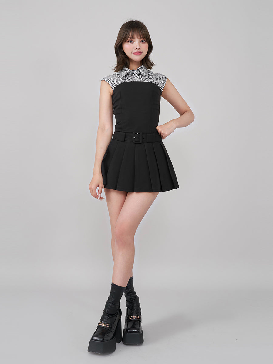 モデル：163cm（着用サイズ：FREE　着用カラー：BLK）