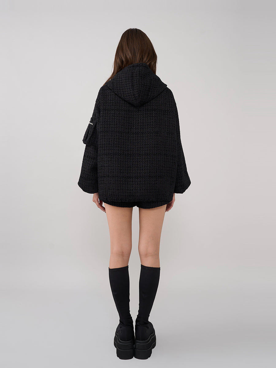 モデル：163cm（着用サイズ：FREE　着用カラー：BLK）
