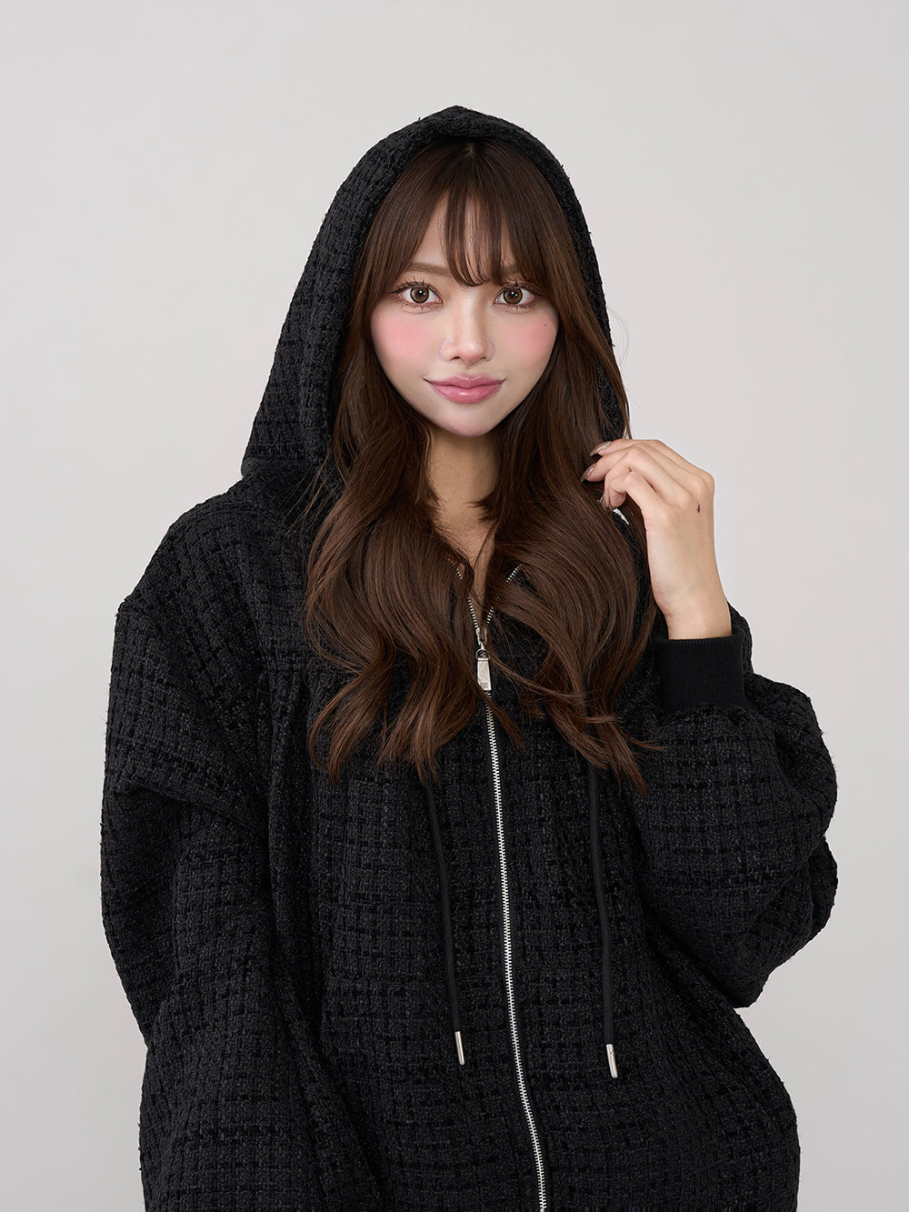 モデル：163cm（着用サイズ：FREE　着用カラー：BLK）