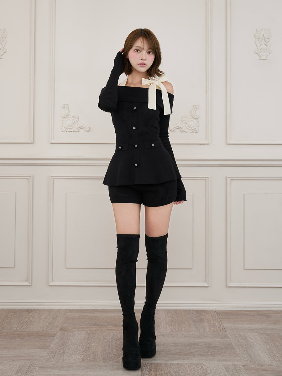 モデル：163cm（着用サイズ：FREE　着用カラー：BLK）