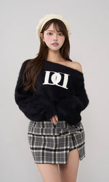モデル：163cm（着用サイズ：FREE　着用カラー：BLK）
