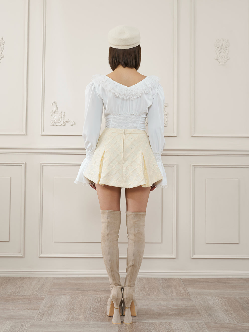 モデル：163cm（着用サイズ：S　着用カラー：IVO）