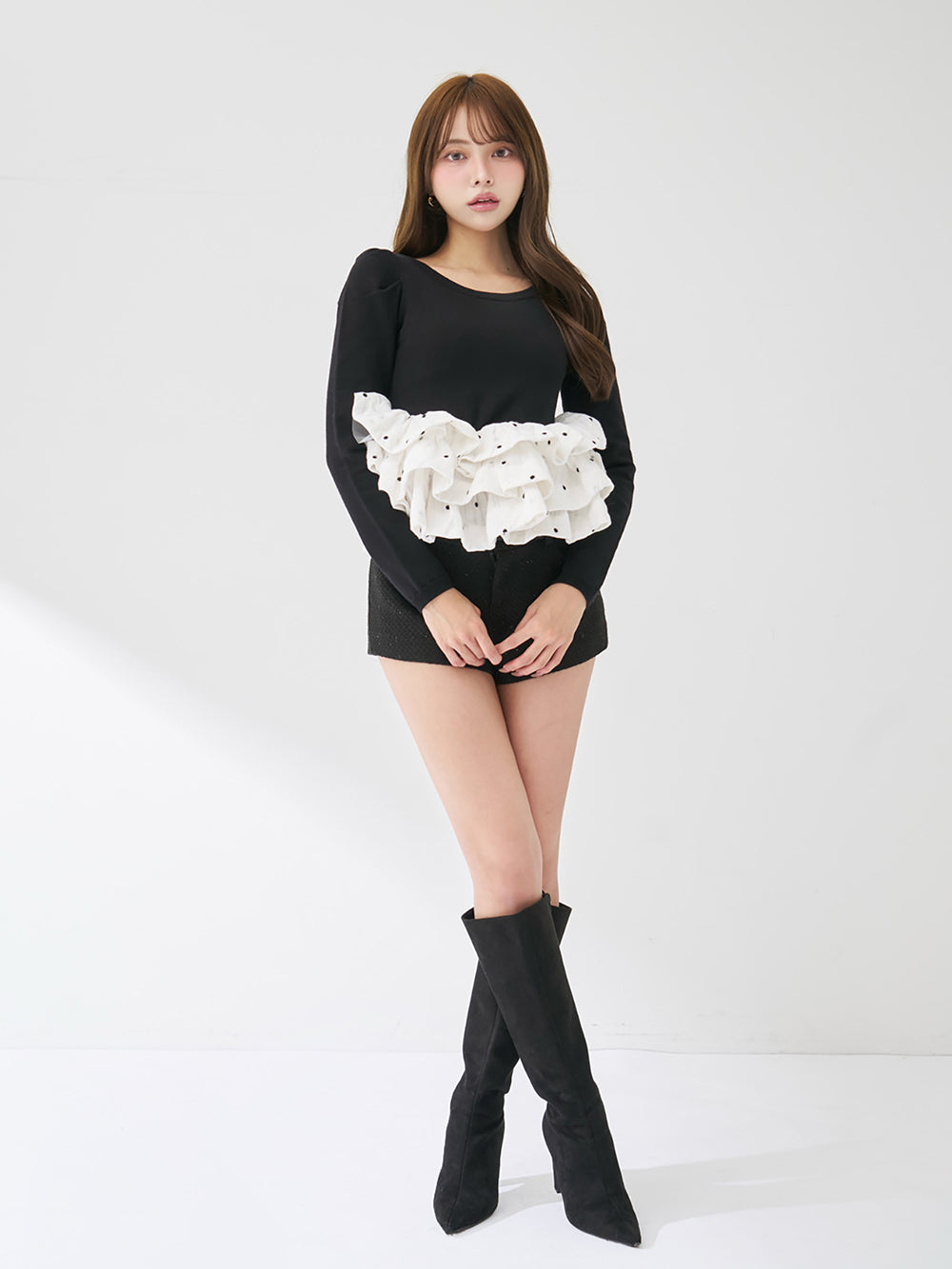 モデル：163cm（着用サイズ：FREE　着用カラー：BLK）