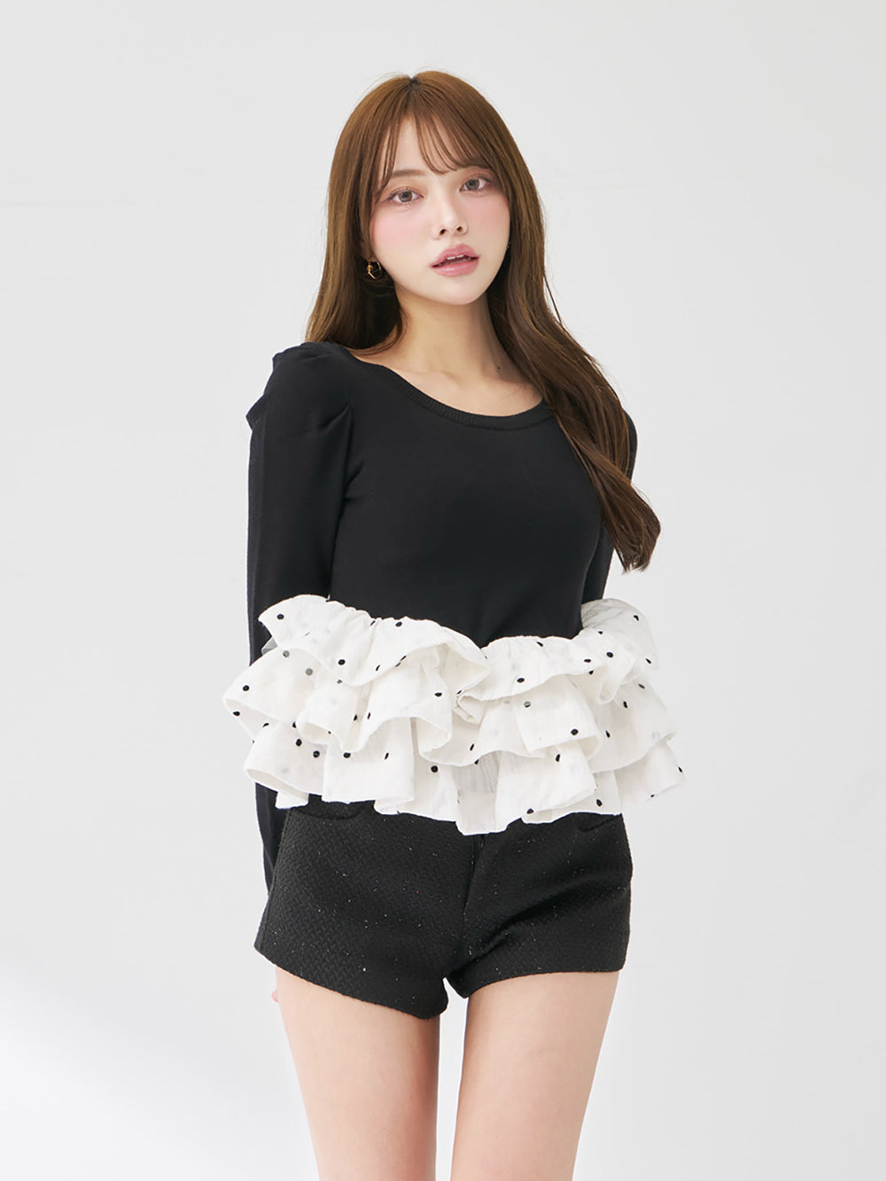 モデル：163cm（着用サイズ：FREE　着用カラー：BLK）