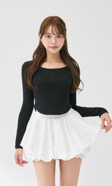 モデル：163cm（着用サイズ：FREE　着用カラー：BLK）