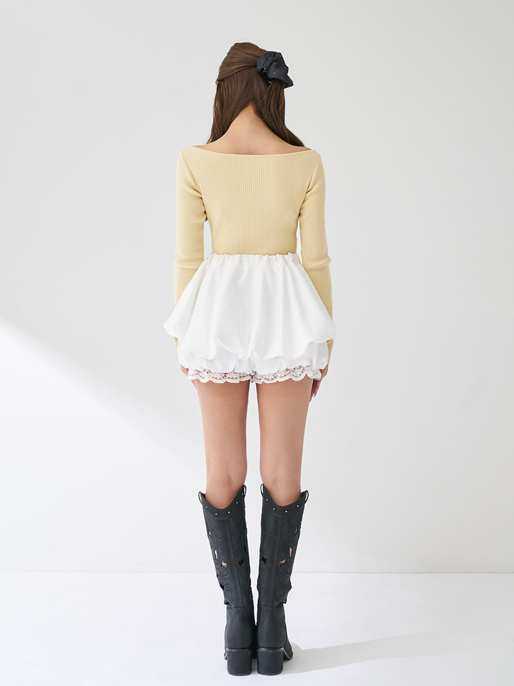 モデル：163cm（着用サイズ：FREE　着用カラー：WHT）