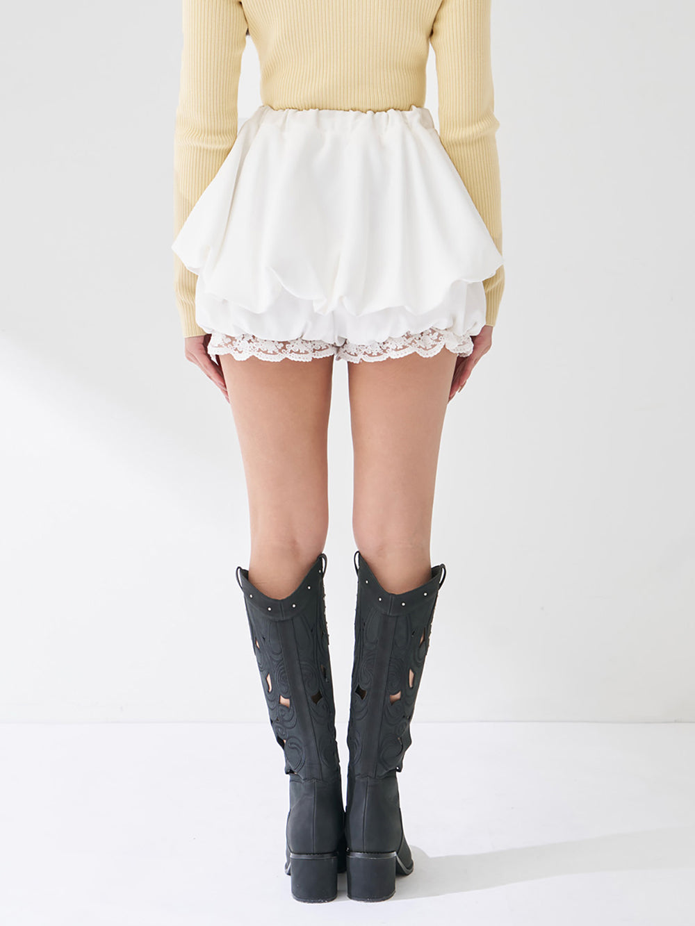 モデル：163cm（着用サイズ：FREE　着用カラー：WHT）