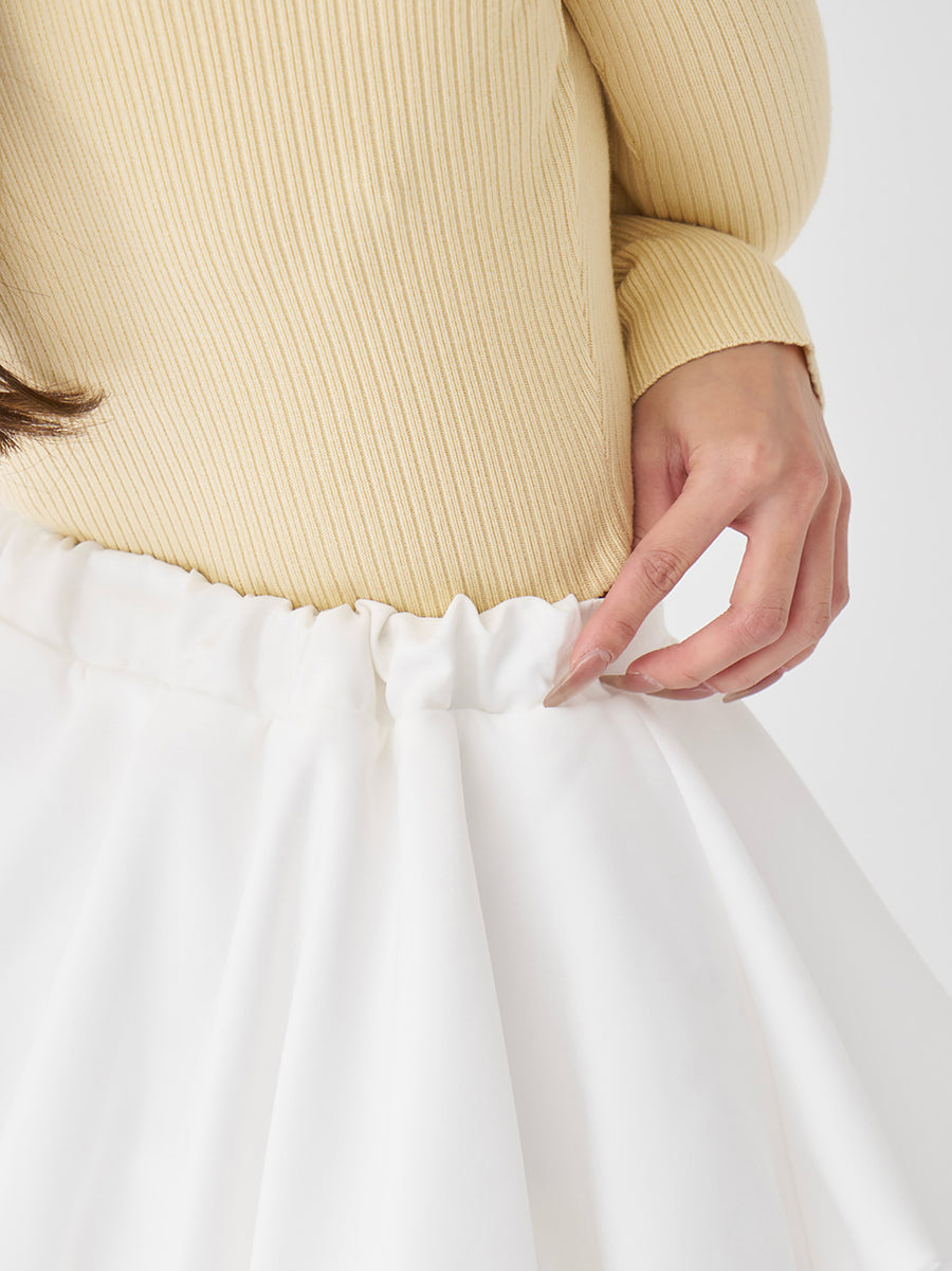 モデル：163cm（着用サイズ：FREE　着用カラー：WHT）