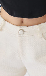 モデル：163cm（着用サイズ：M　着用カラー：IVO）