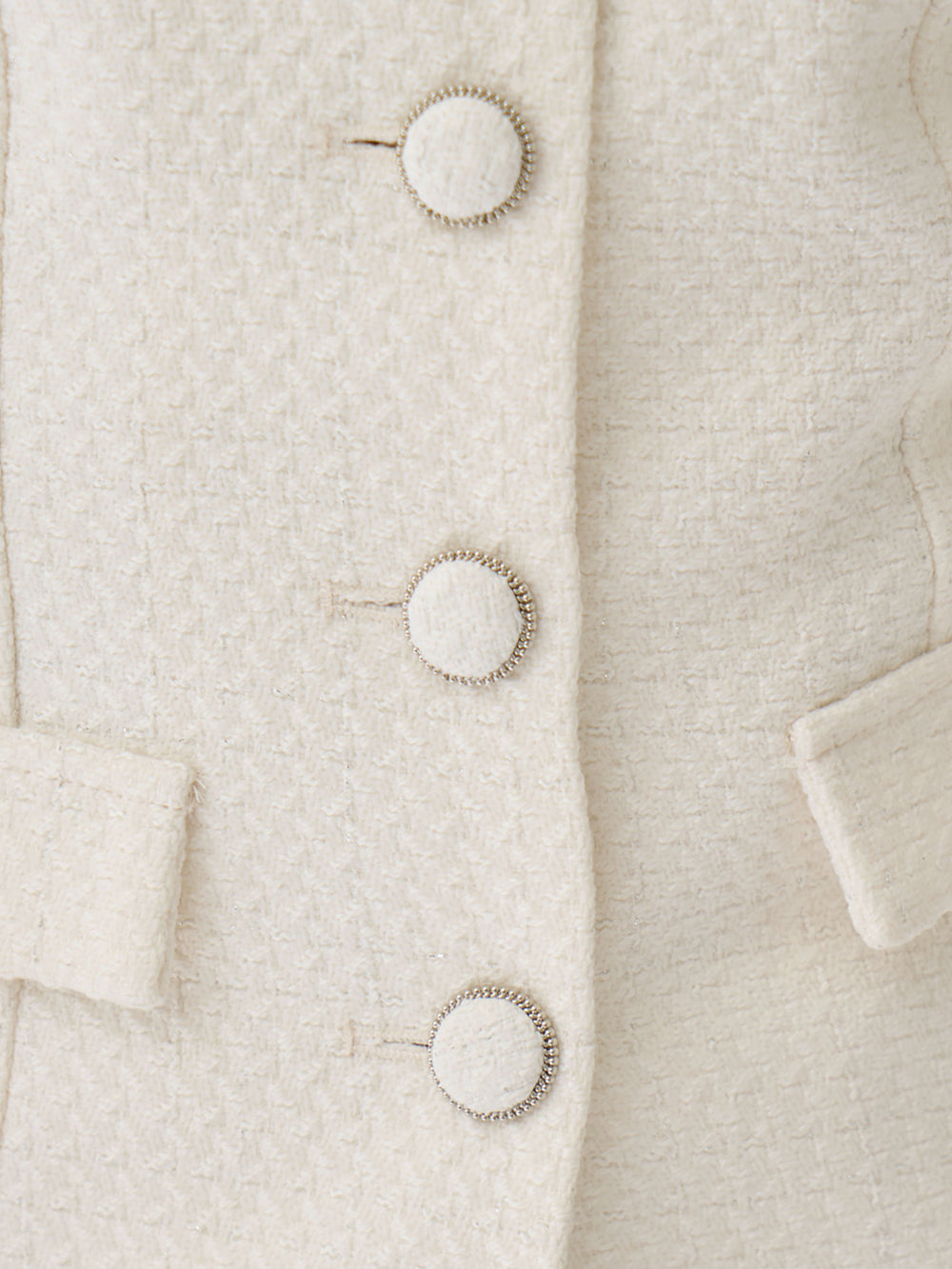 モデル：163cm（着用サイズ：S　着用カラー：IVO）