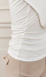 モデル：163cm（着用サイズ：FREE　着用カラー：WHT）