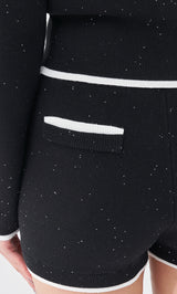 モデル：163cm（着用サイズ：FREE　着用カラー：BLK）