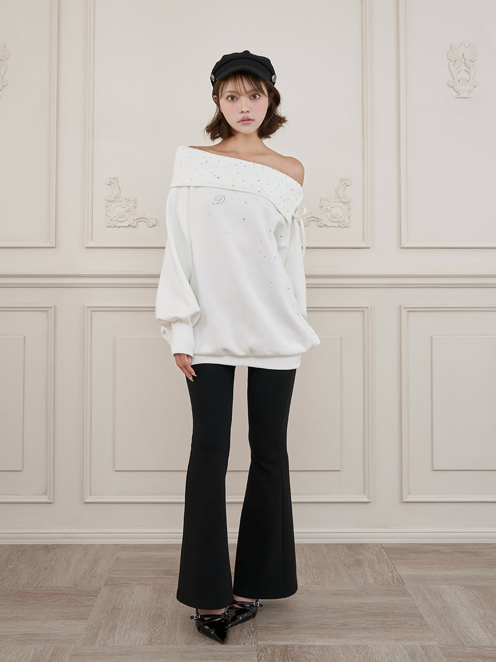 モデル：163cm（着用サイズ：FREE　着用カラー：WHT）