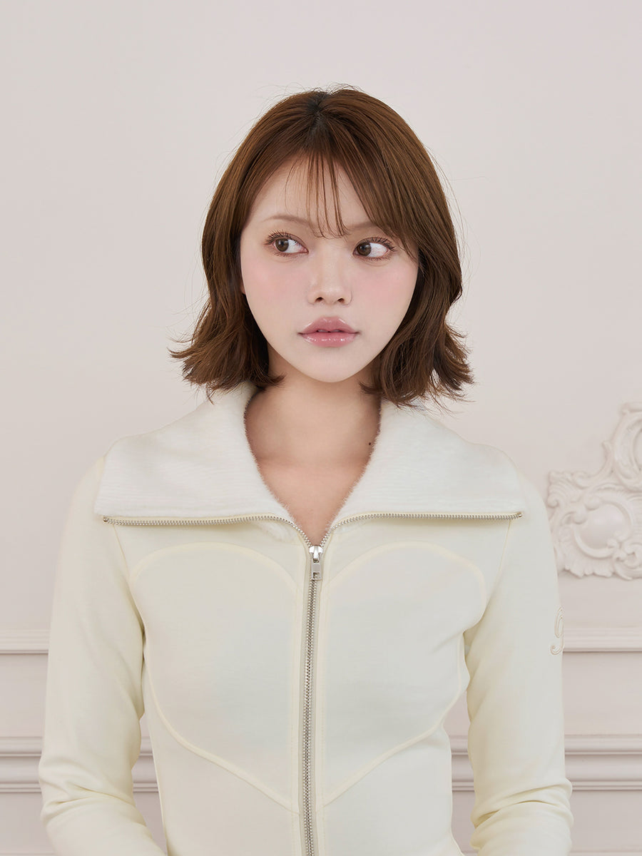 モデル：163cm（着用サイズ：FREE　着用カラー：WHT）