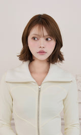 モデル：163cm（着用サイズ：FREE　着用カラー：WHT）
