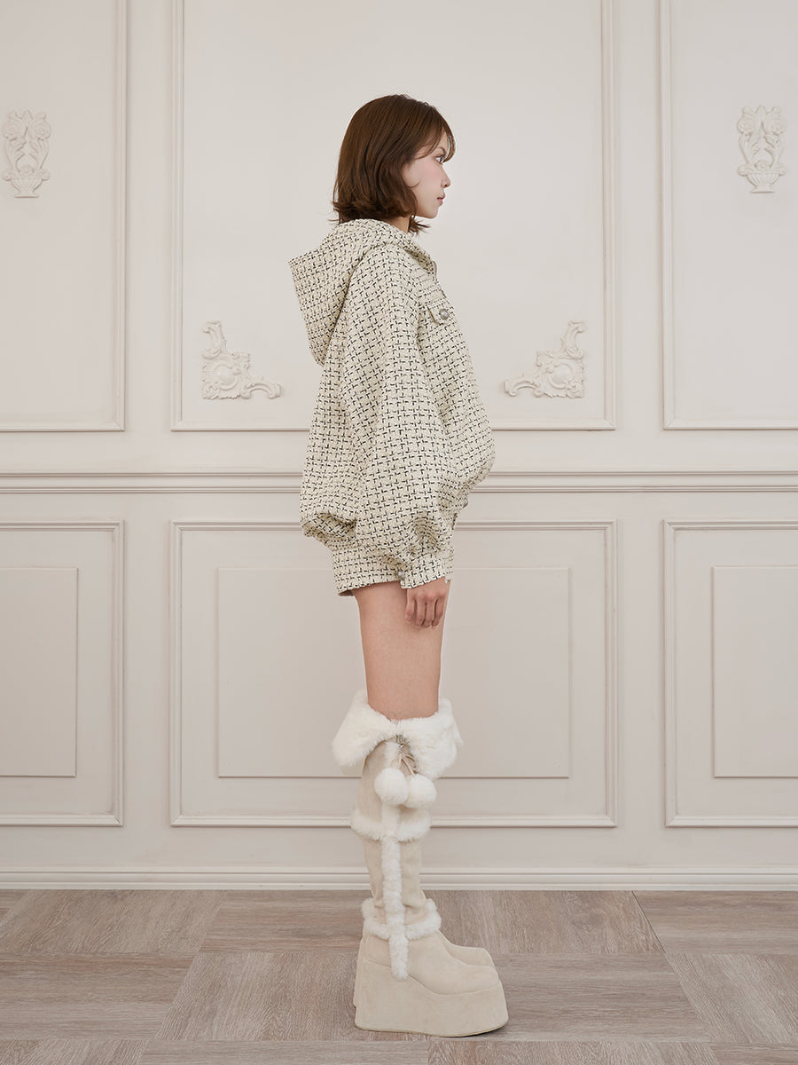 モデル：163cm（着用サイズ：S　着用カラー：IVO）