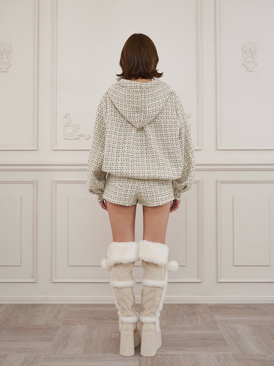 モデル：163cm（着用サイズ：S　着用カラー：IVO）