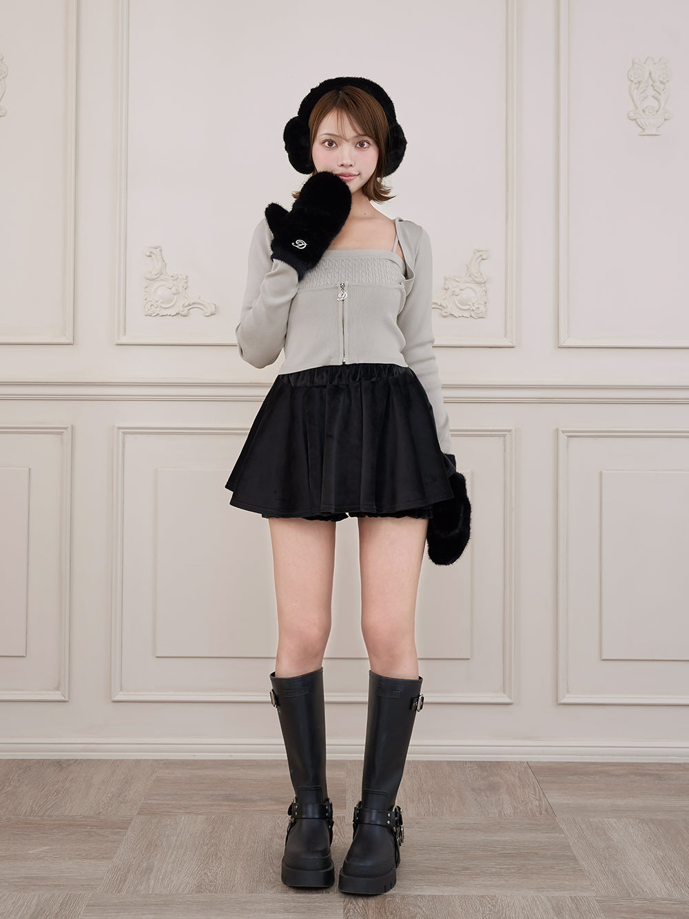 モデル：163cm（着用サイズ：FREE　着用カラー：GRY）
