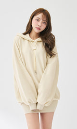 モデル：163cm（着用サイズ：FREE　着用カラー：YEL）