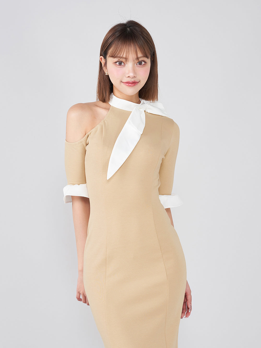 モデル：163cm（着用サイズ：FREE　着用カラー：BEG）