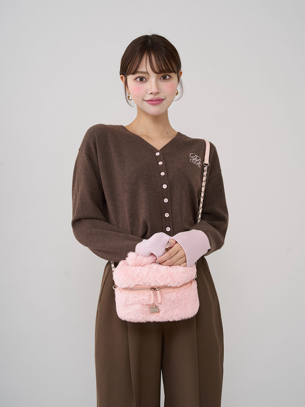 モデル：163cm（着用サイズ：FREE　着用カラー：BRN）