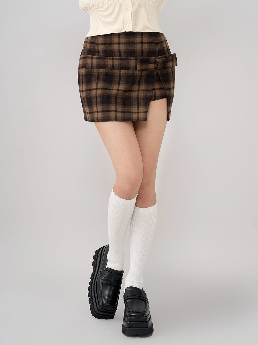 モデル：163cm（着用サイズ：S　着用カラー：BRN）