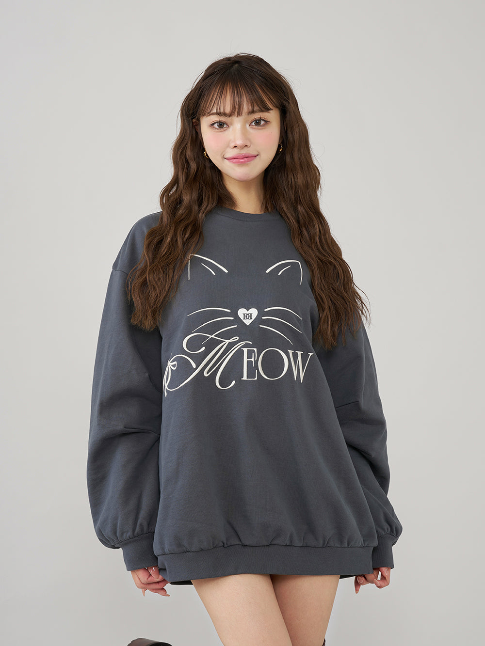 MEOWルーズスウェットプルオーバー - nvy