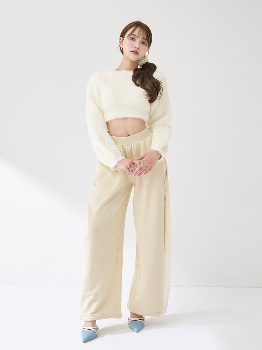 モデル：163cm（着用サイズ：FREE　着用カラー：YEL）