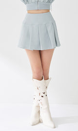 モデル：163cm（着用サイズ：FREE　着用カラー：SAX）