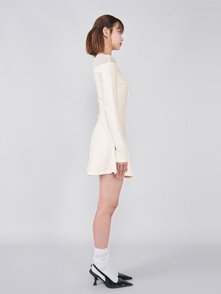 モデル：163cm（着用サイズ：FREE　着用カラー：WHT）