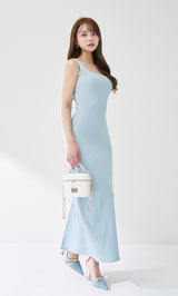 モデル：163cm（着用サイズ：FREE　着用カラー：SAX）