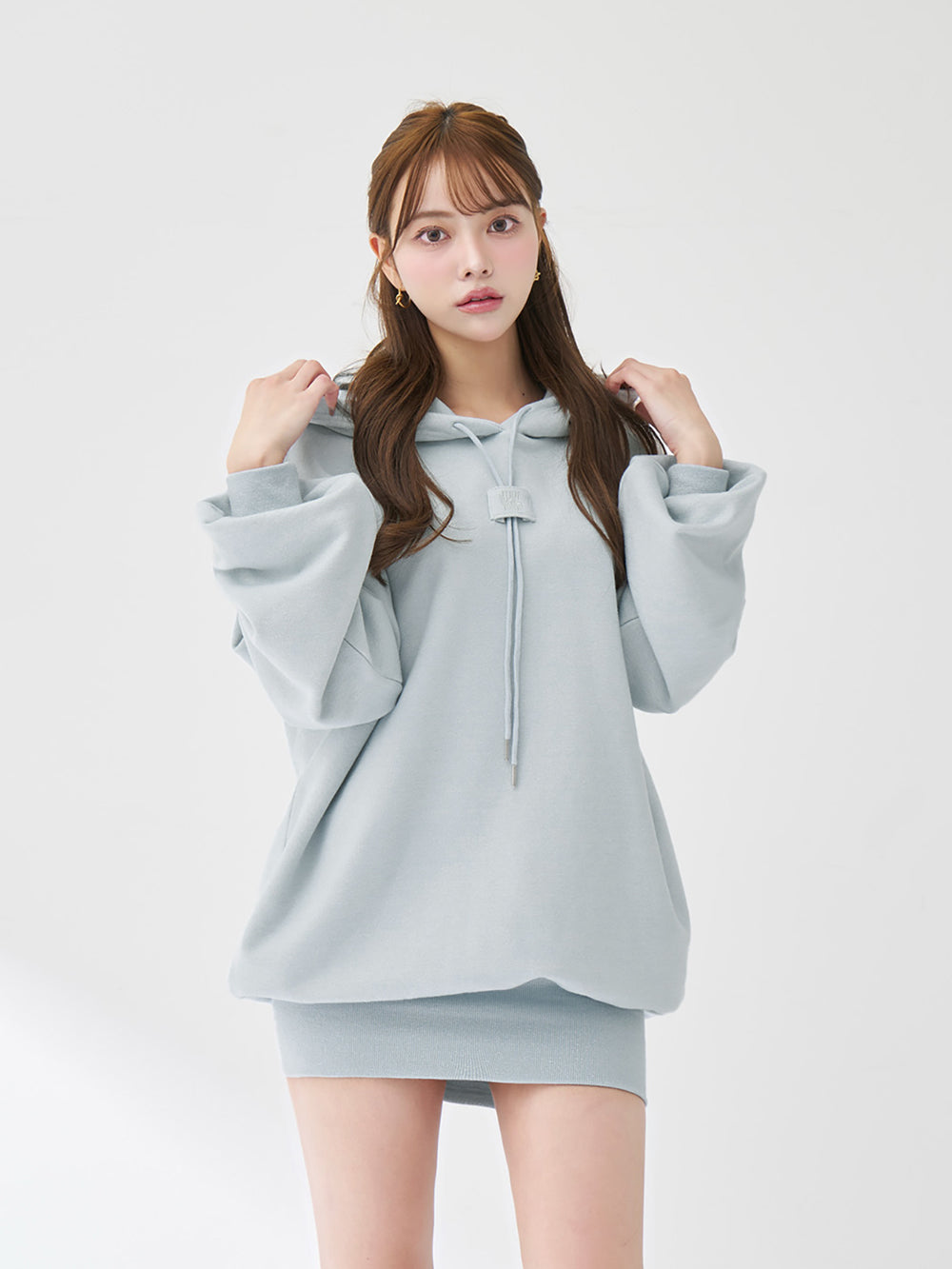 モデル：163cm（着用サイズ：FREE　着用カラー：SAX）