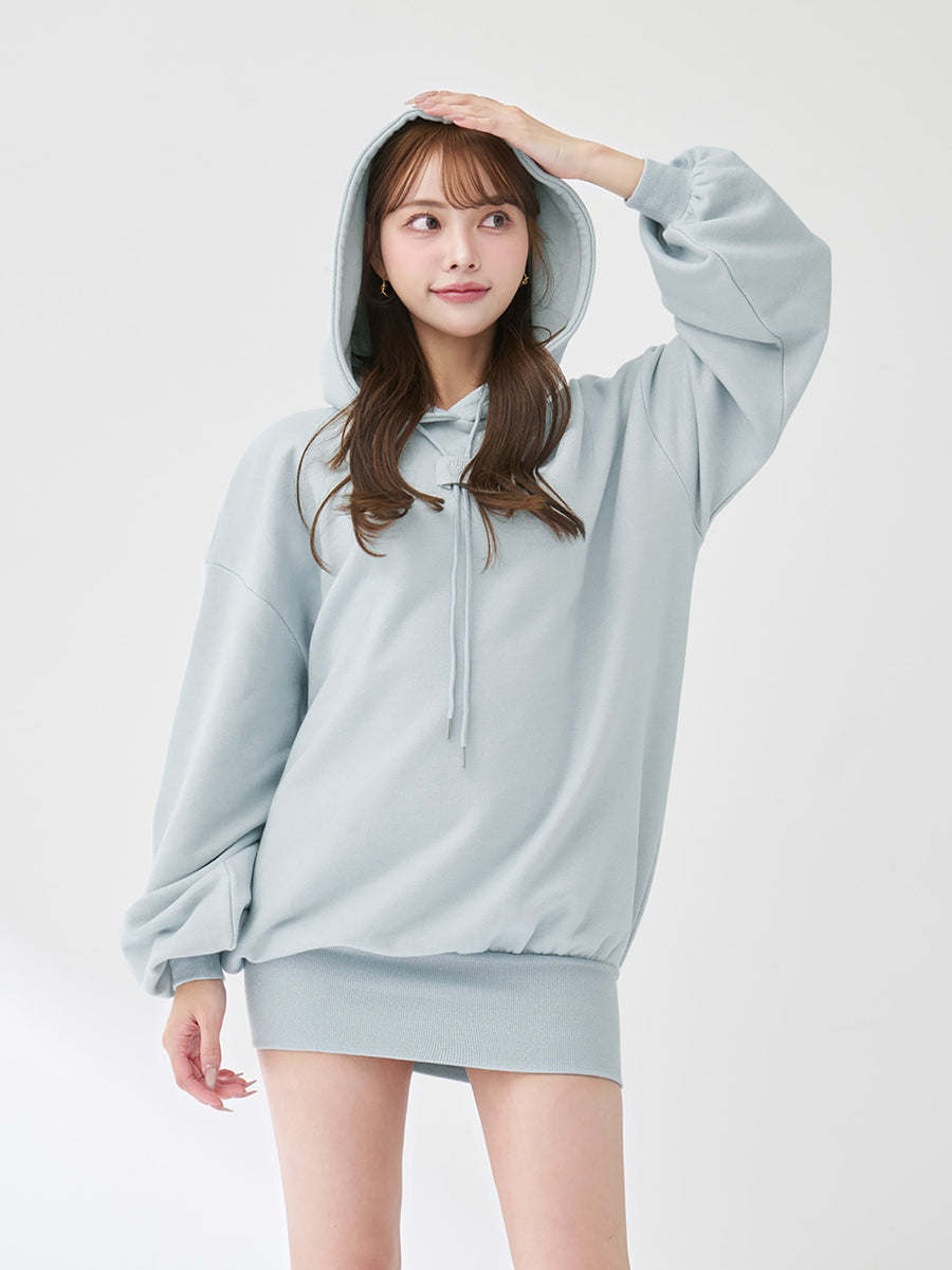 モデル：163cm（着用サイズ：FREE　着用カラー：SAX）