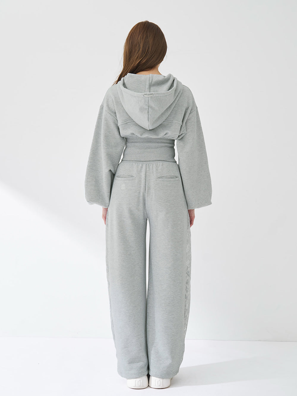 モデル：163cm（着用サイズ：FREE　着用カラー：GRY）