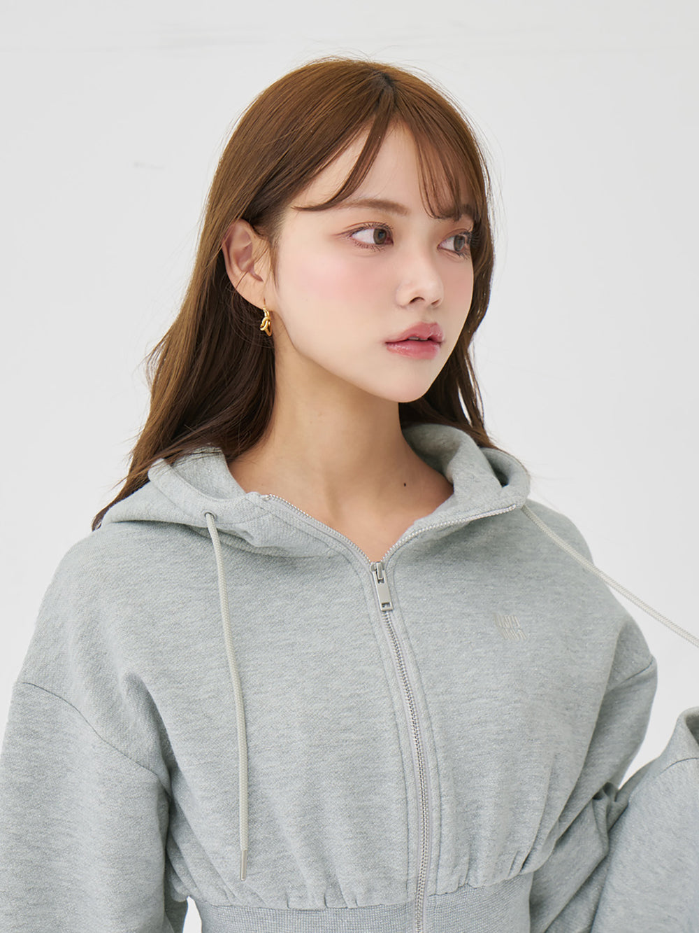 モデル：163cm（着用サイズ：FREE　着用カラー：GRY）