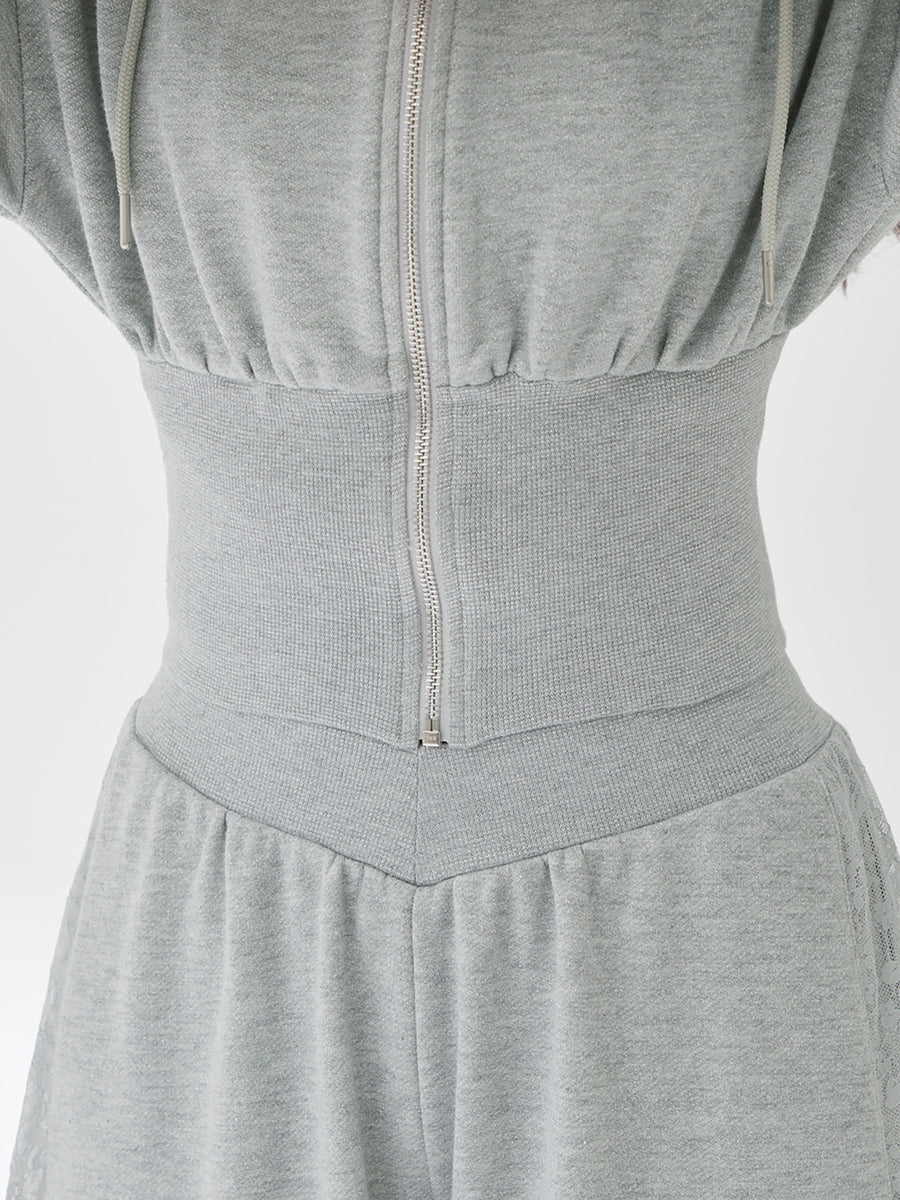 モデル：163cm（着用サイズ：FREE　着用カラー：GRY）