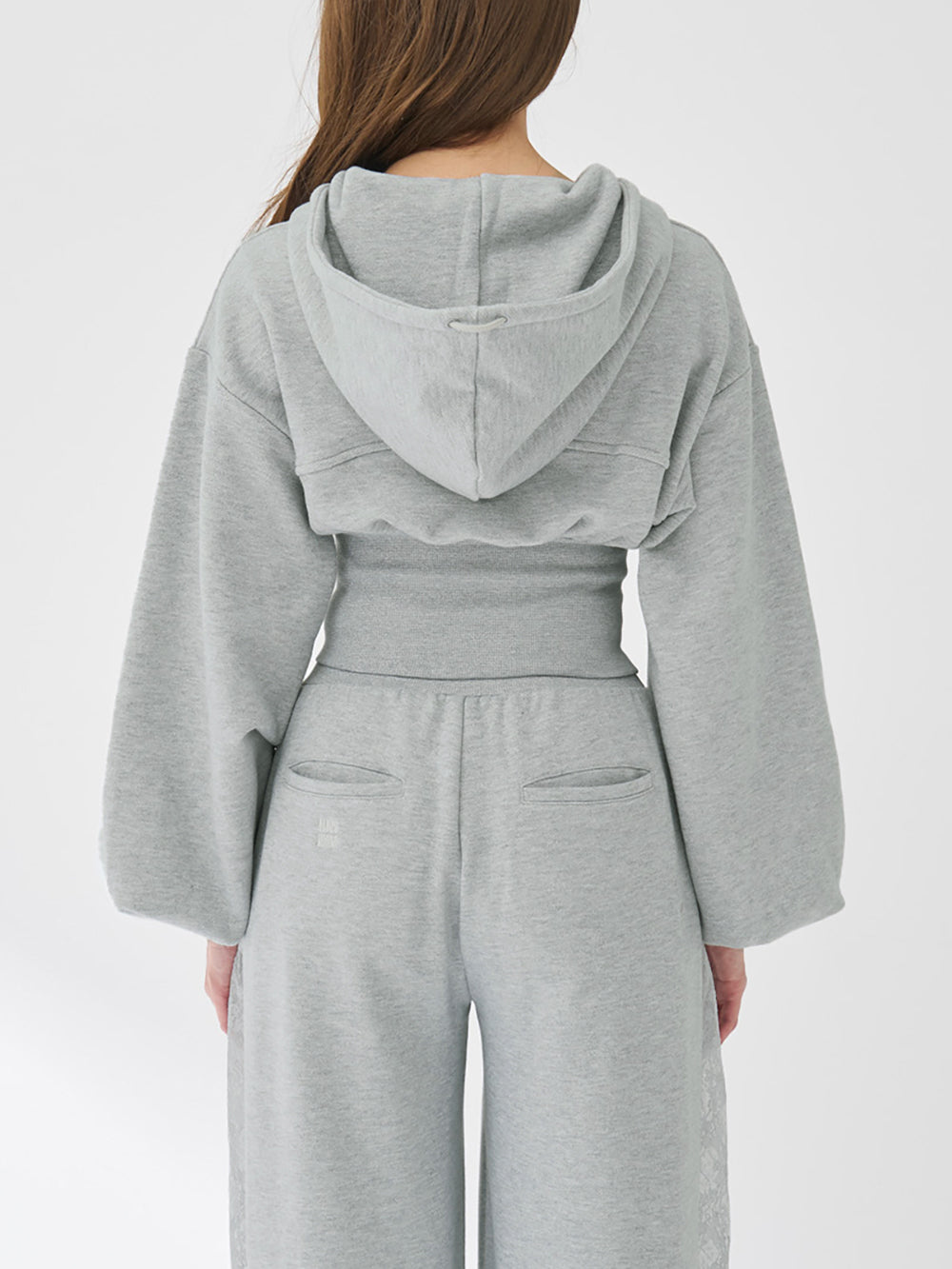 モデル：163cm（着用サイズ：FREE　着用カラー：GRY）